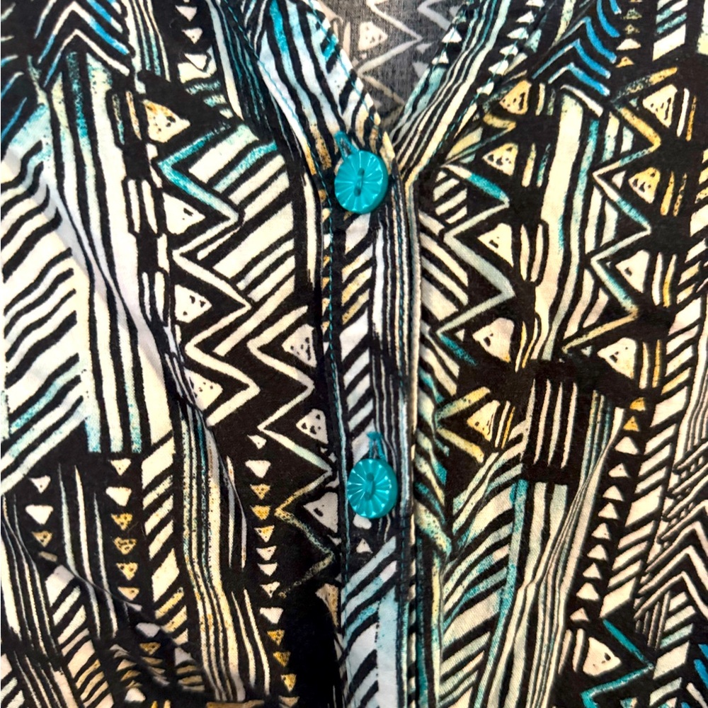 Patterned button up - Picture 2 of 3
